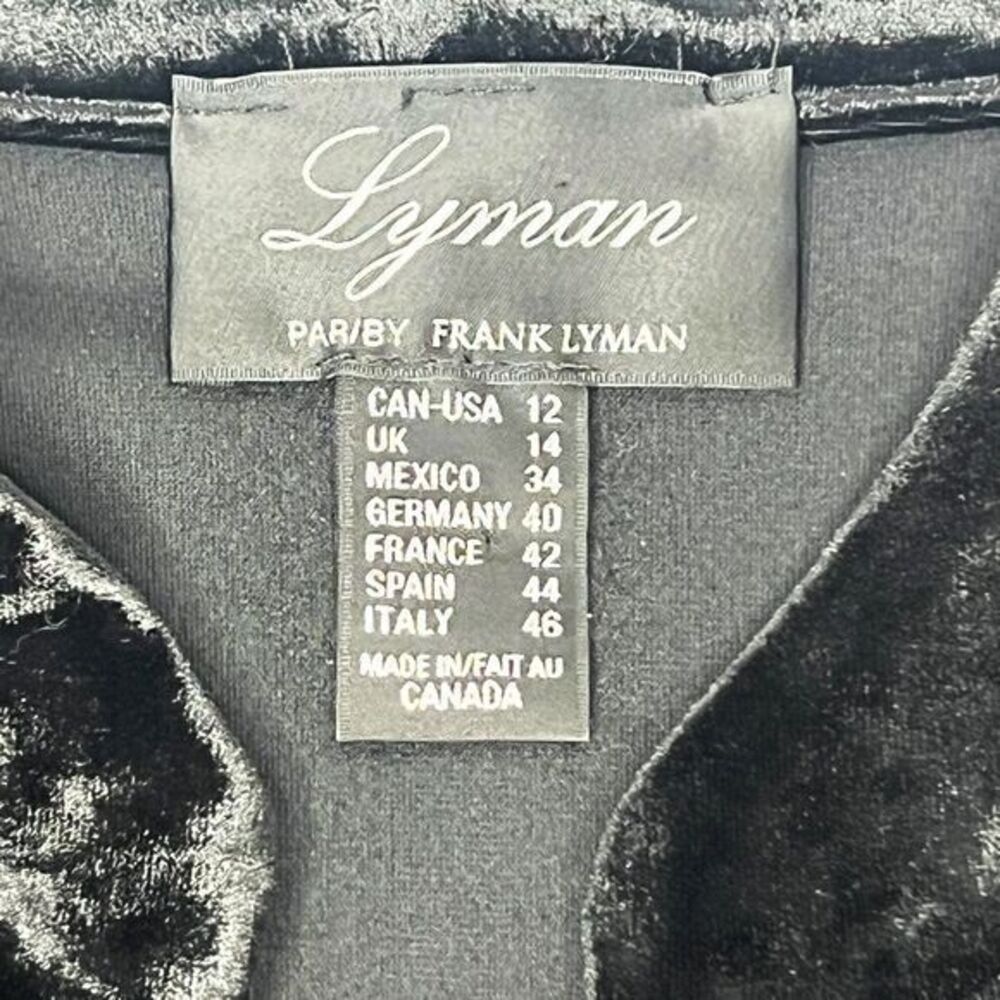 FRANK LYMAN Crushed Velvet Jacket Cascading Decorative Buttons‎ Size 12 - Picture 7 of 8